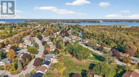 12 Lankin Boulevard Orillia ON L3Y 6T2