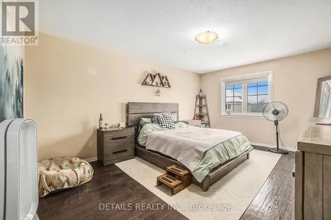 107 Lochnaw Private Ottawa ON K2J 0Z5
