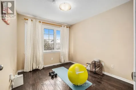 107 Lochnaw Private Ottawa ON K2J 0Z5