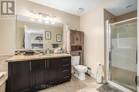 107 Lochnaw Private Ottawa ON K2J 0Z5