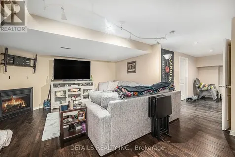 107 Lochnaw Private Ottawa ON K2J 0Z5
