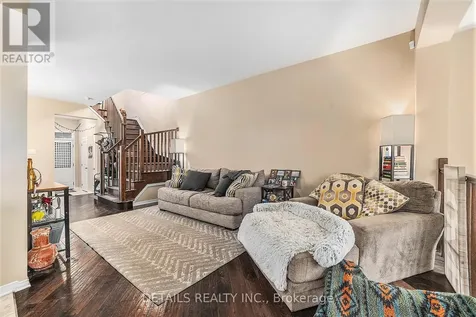 107 Lochnaw Private Ottawa ON K2J 0Z5