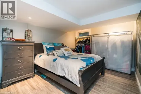 26 Winding Woods Crescent London ON N6G 3G5