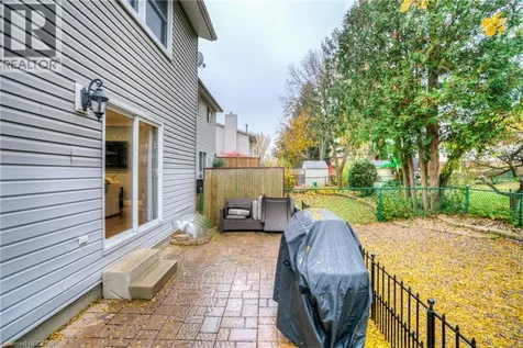 26 Winding Woods Crescent London ON N6G 3G5