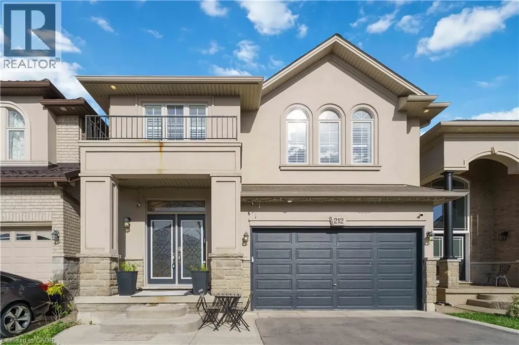 212 Chartwell Circle Hamilton ON L9A 0B6