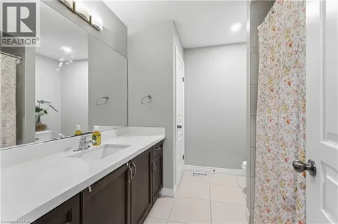 212 Chartwell Circle Hamilton ON L9A 0B6