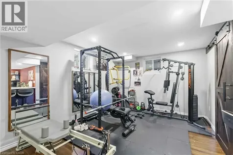 212 Chartwell Circle Hamilton ON L9A 0B6