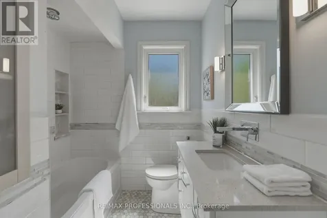 1 Sealcove Drive Toronto (etobicoke West Mall) ON M9C 2C3