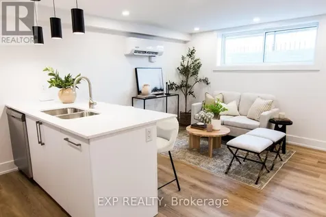 142 Young Street Ottawa ON K1Y 3P9