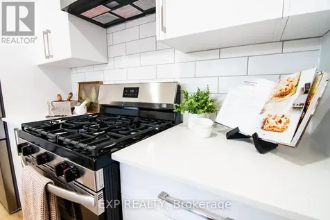 142 Young Street Ottawa ON K1Y 3P9