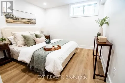 142 Young Street Ottawa ON K1Y 3P9
