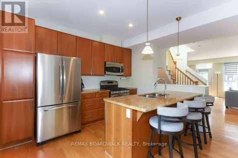 51 Drouin Avenue Ottawa ON K1K 2A6