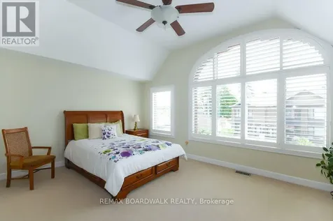 51 Drouin Avenue Ottawa ON K1K 2A6