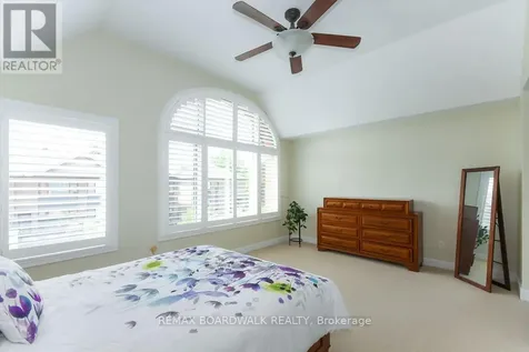 51 Drouin Avenue Ottawa ON K1K 2A6