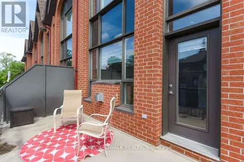 51 Drouin Avenue Ottawa ON K1K 2A6