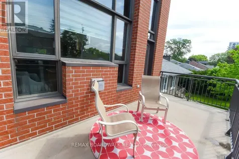 51 Drouin Avenue Ottawa ON K1K 2A6