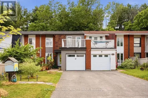 67 Grady Crescent Ottawa ON K2H 5S2