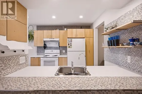 67 Grady Crescent Ottawa ON K2H 5S2