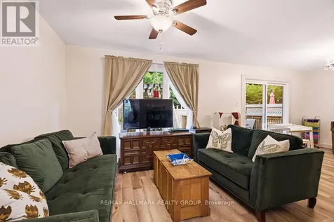 67 Grady Crescent Ottawa ON K2H 5S2