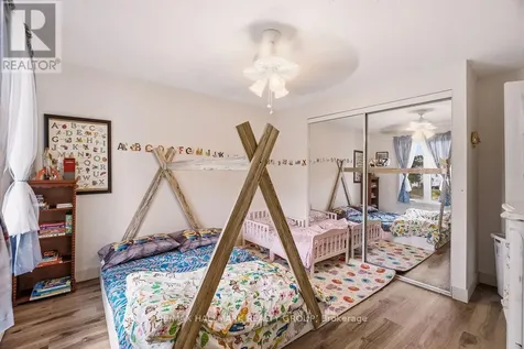 67 Grady Crescent Ottawa ON K2H 5S2
