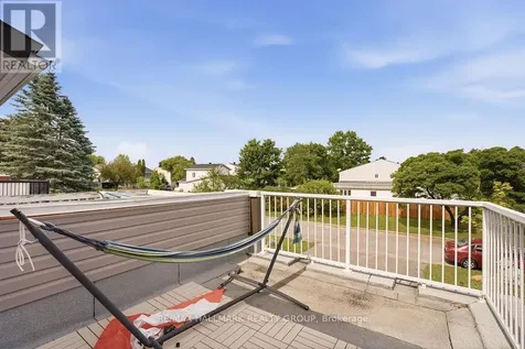 67 Grady Crescent Ottawa ON K2H 5S2