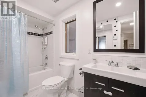 67 Grady Crescent Ottawa ON K2H 5S2