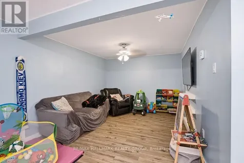 67 Grady Crescent Ottawa ON K2H 5S2