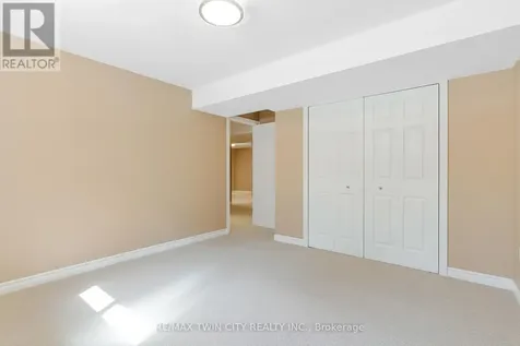 227 Chestnut Hill Crescent Kitchener ON N2P 2X3