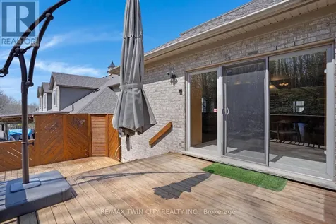 227 Chestnut Hill Crescent Kitchener ON N2P 2X3