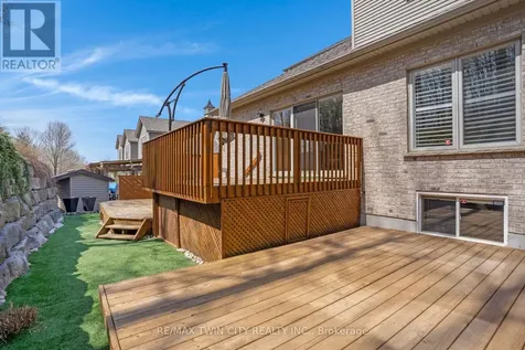 227 Chestnut Hill Crescent Kitchener ON N2P 2X3
