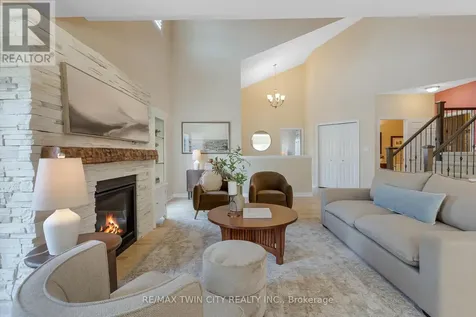 227 Chestnut Hill Crescent Kitchener ON N2P 2X3