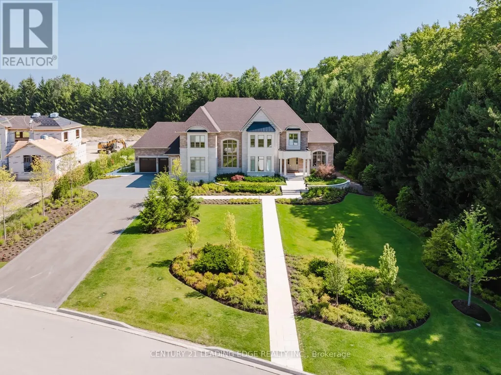 43 Newton Reed Crescent Uxbridge ON L9P 0R3