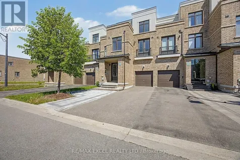 132 Elyse Court Aurora ON L4G 2C9