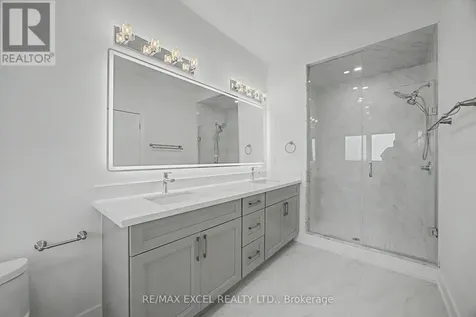 132 Elyse Court Aurora ON L4G 2C9