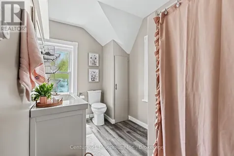 16 Peter Street Grey Highlands ON N0C 1E0