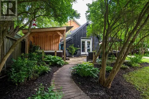 16 Peter Street Grey Highlands ON N0C 1E0