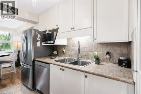 793 Colborne Street Brantford ON N3S 7J3