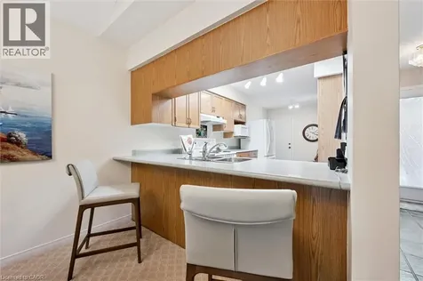 658 Ellesmere Court Waterloo ON N2V 2H4