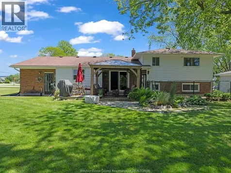 1517 Redwood Road Kingsville ON N9Y 2V4