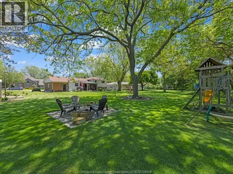 1517 Redwood Road Kingsville ON N9Y 2V4