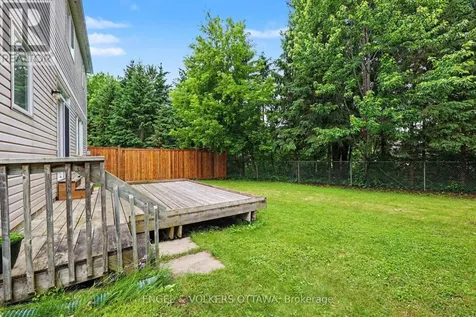 11 Glenrose Court Ottawa ON K2J 4T4