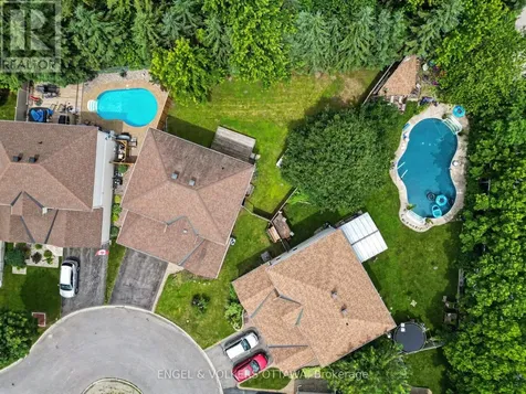 11 Glenrose Court Ottawa ON K2J 4T4