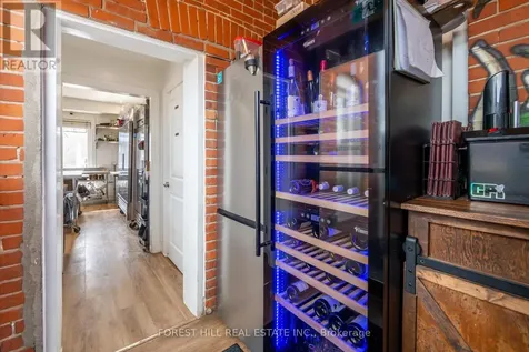 151 Queen Street South Mississauga (streetsville) ON L5M 1L1