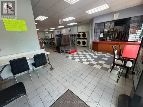 280 Victoria Street North Kitchener ON N2H 5E2