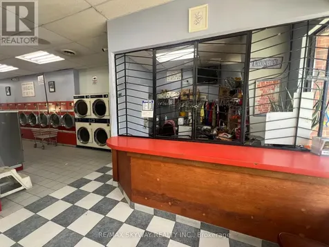 280 Victoria Street North Kitchener ON N2H 5E2