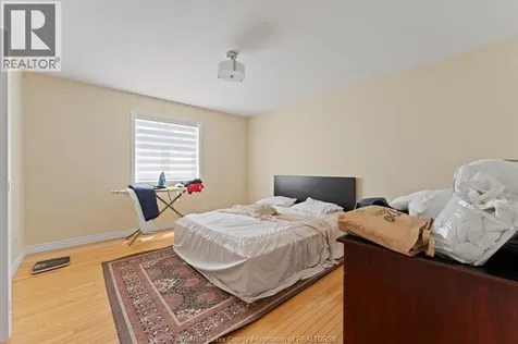 5740 Wayne Street Lasalle ON N9H 2M5