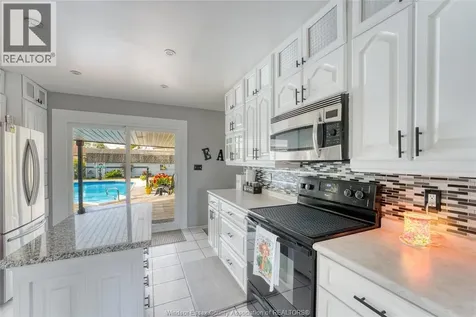 317 Parkside Drive Mcgregor ON N0R 1J0