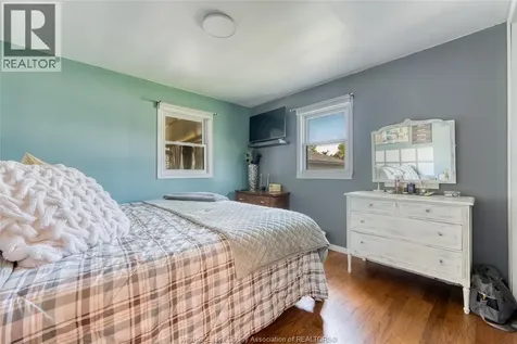 317 Parkside Drive Mcgregor ON N0R 1J0
