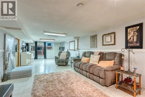 317 Parkside Drive Mcgregor ON N0R 1J0