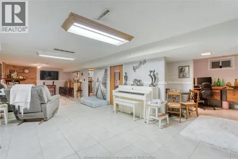 317 Parkside Drive Mcgregor ON N0R 1J0